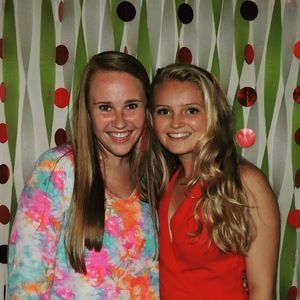 Meet your Posher, Elizabeth